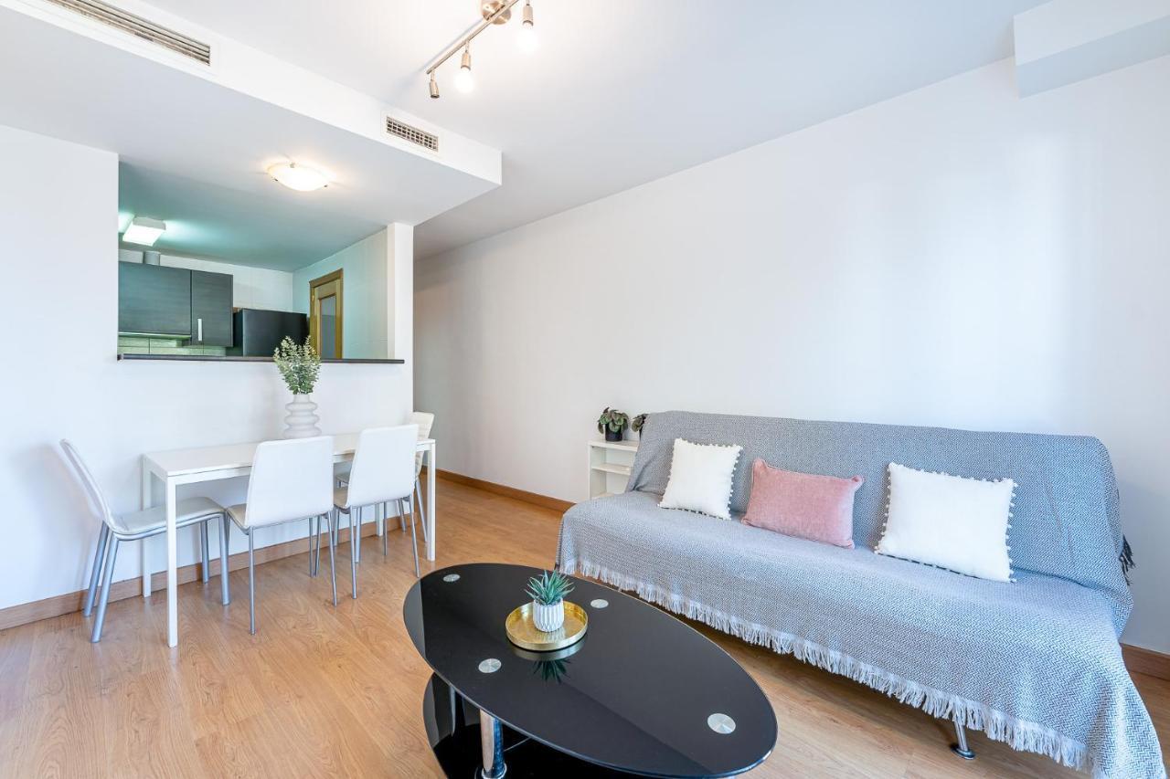 797 Holiday Rentals -Piso Con Terraza Y Vistas En La Nogalera 토레몰리노스 외부 사진
